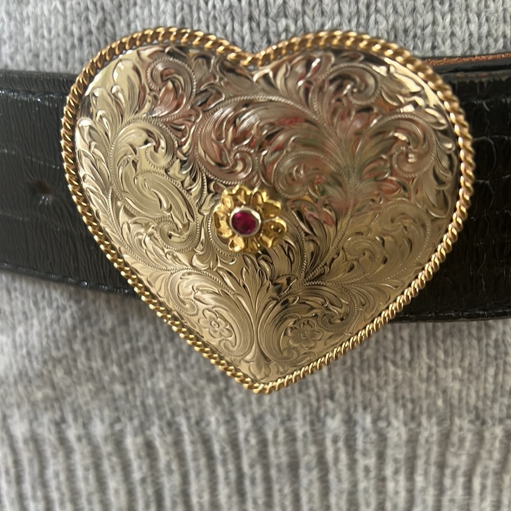 al beres Engraved Heart Buckle Black Moc Croc Leather Belt M/37” - Picture 2 of 10